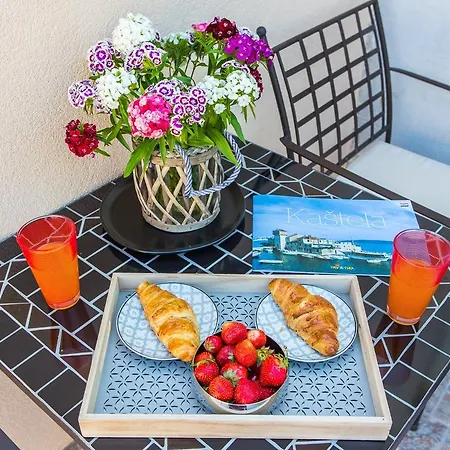 Studio Apartman Niris Apartment Kaštela